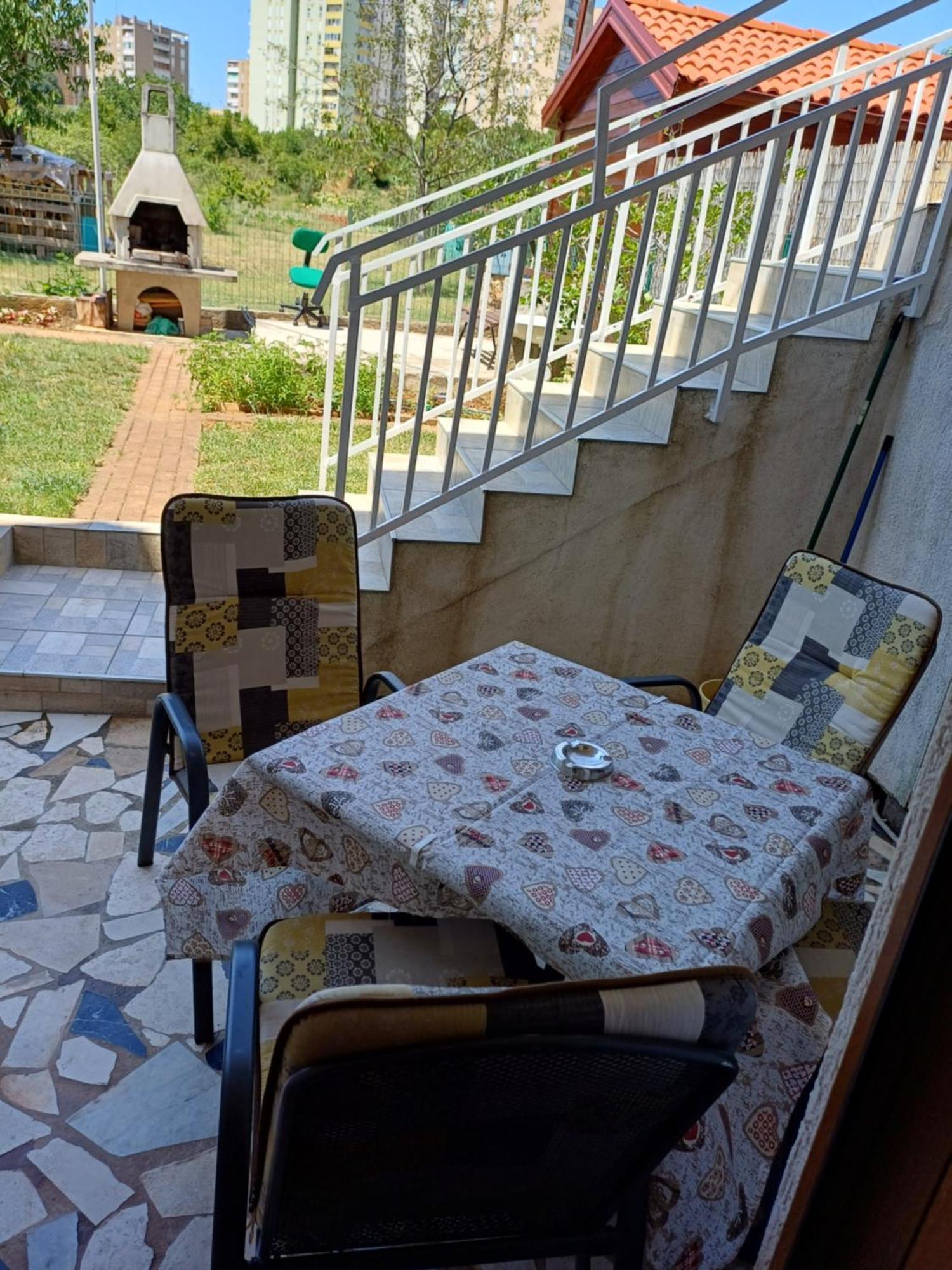 Apartments Lana Pula Extérieur photo