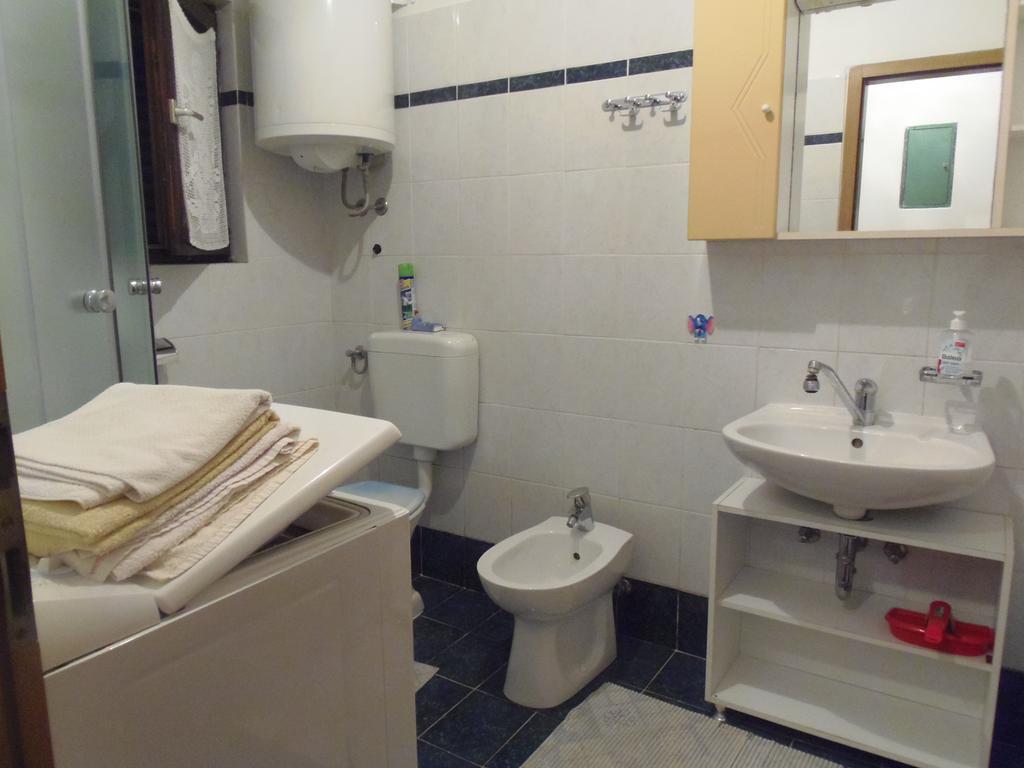 Apartments Lana Pula Chambre photo